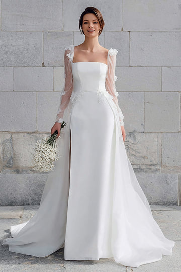 Robe de mariée à col carré ivoire A Line Sweep Train avec des fleurs
